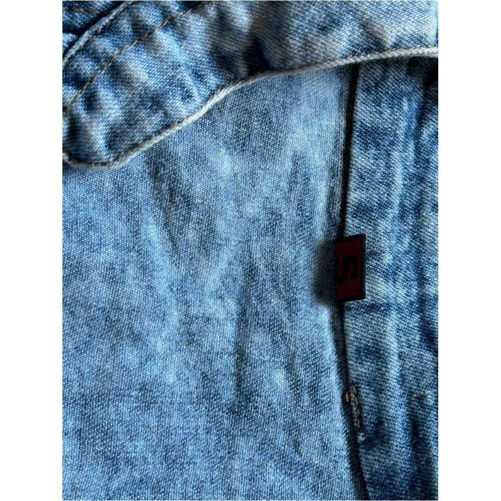 Light Washed Denim Zip-Front Jacket - Picture 5 of 13